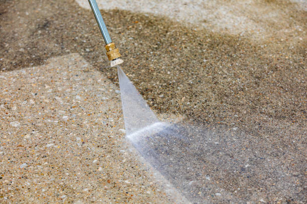 Best Driveway Pressure Washing  in Maryville, MO